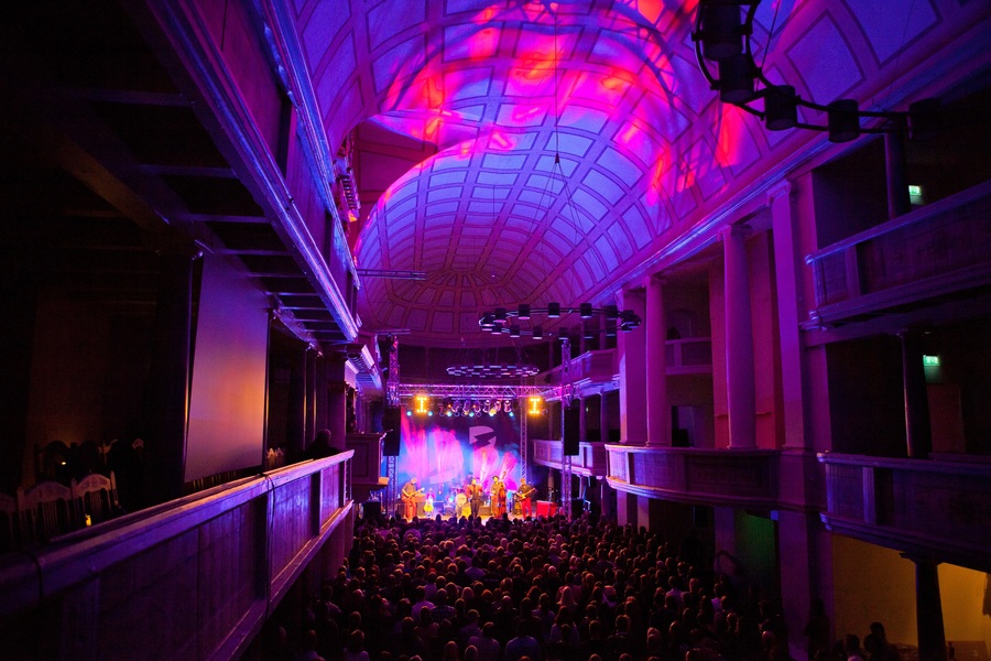 Bela & Smokestack Lightnin in der Kulturkirche Neuruppin Foto Marten Koerner